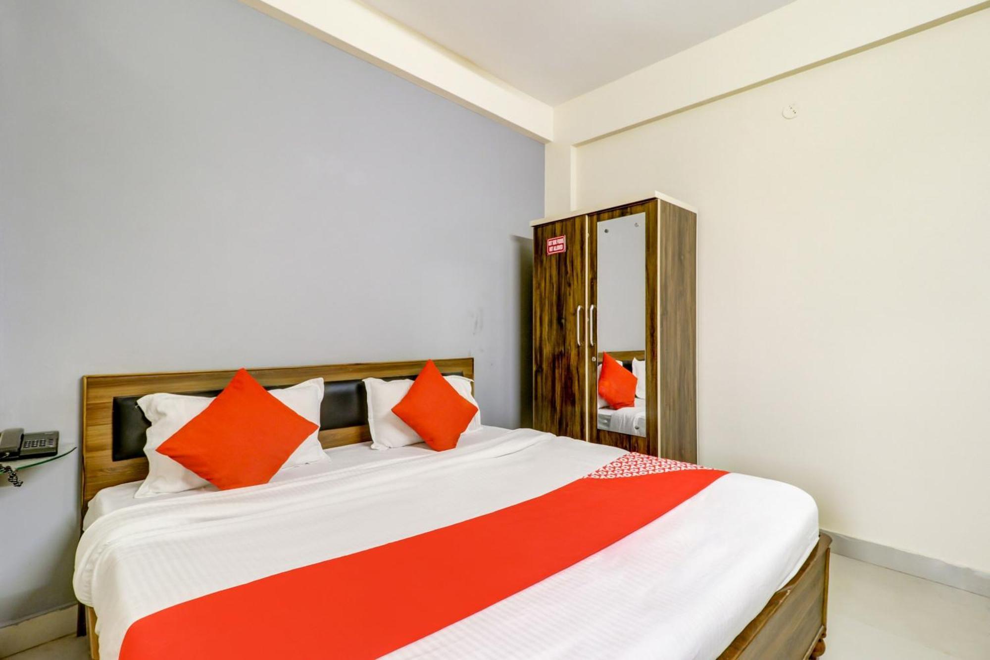Hotel O The Crown Inn Нагпур Экстерьер фото
